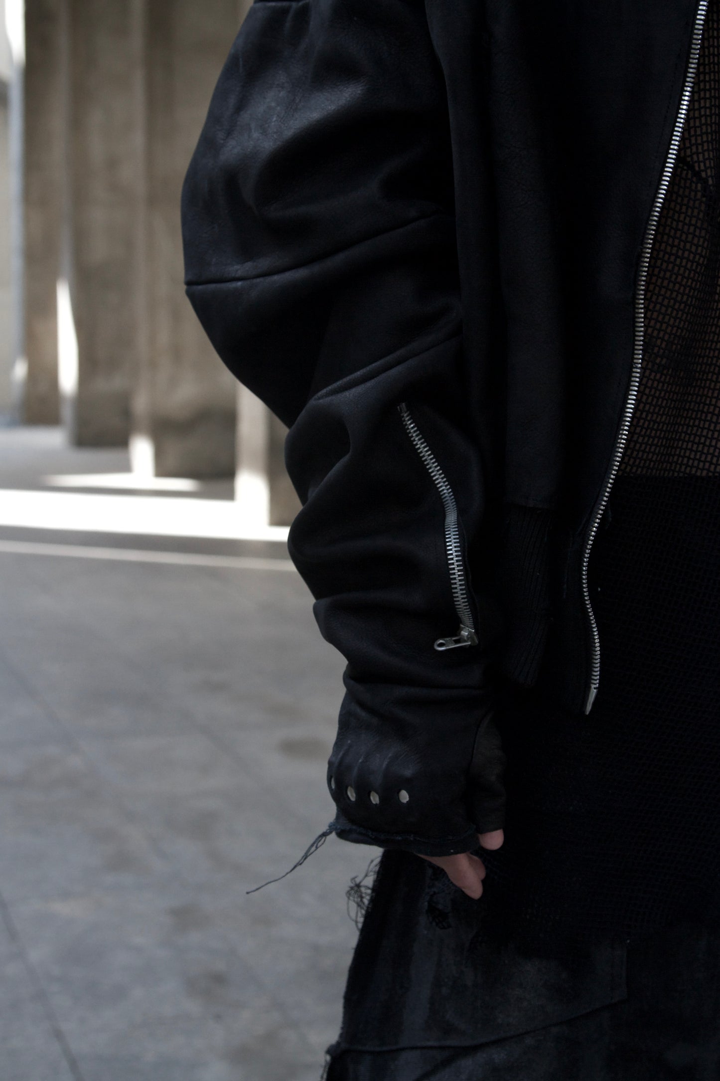 ÇREUX - PRØSTHETIC GLØVE BOMBER - BLACK