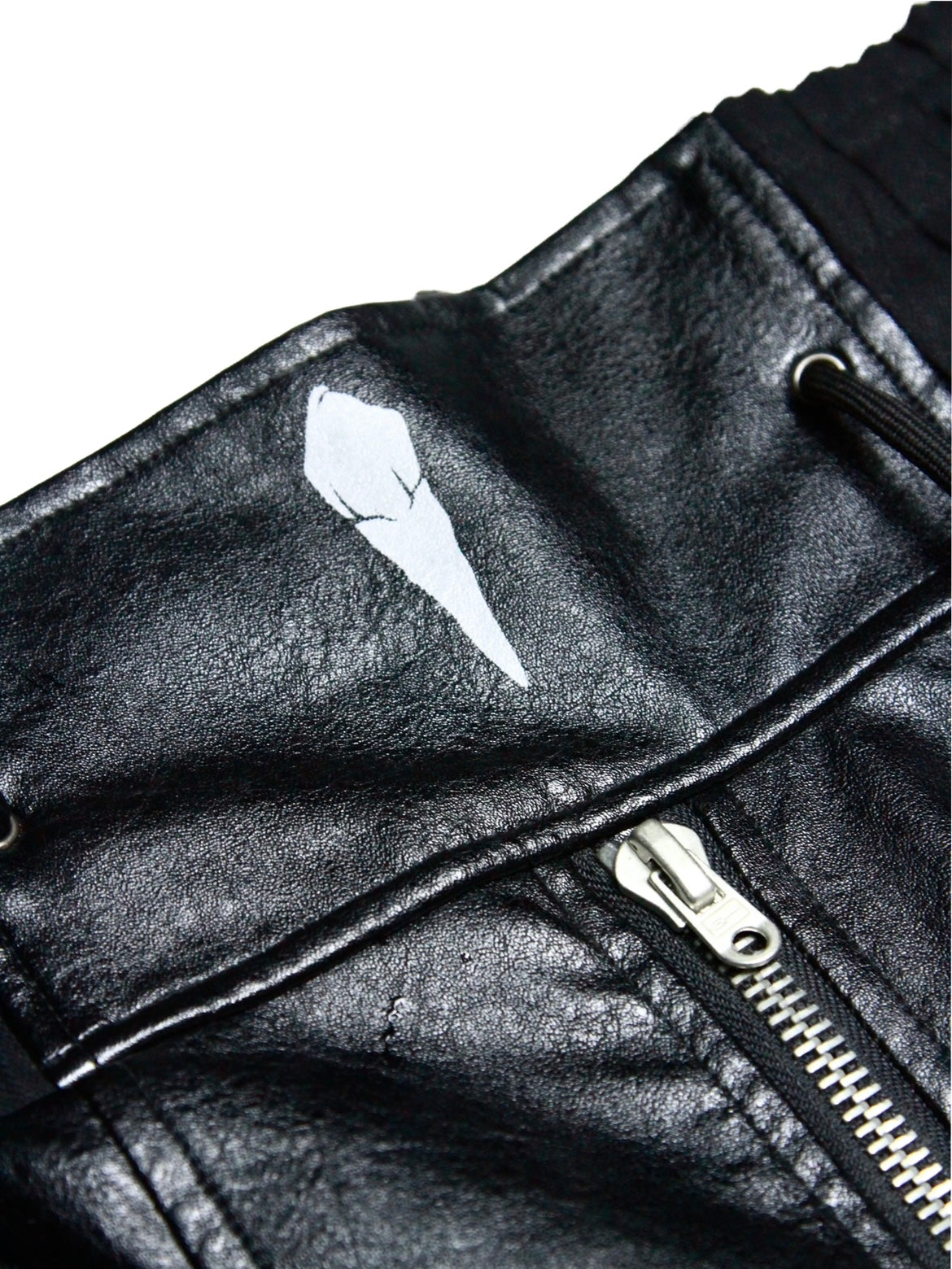 - LEATHER BOXING SHORTS -BLACK