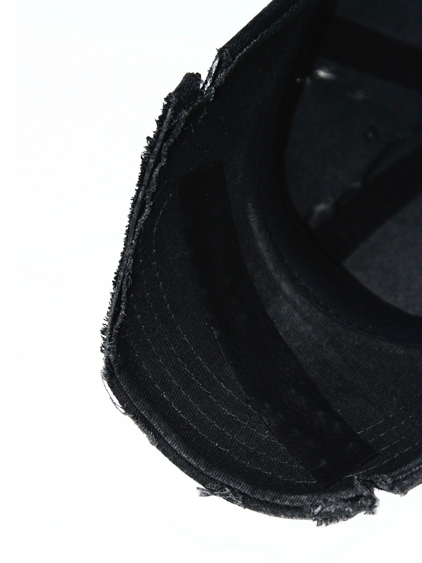 -CØUDR- WAX COATED DESTROYED CAP -