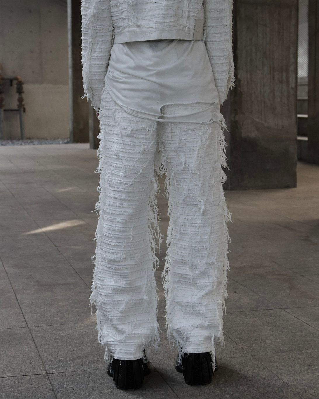 DÉTRUIT - DESTORYED FLARED JEANS -WHITE