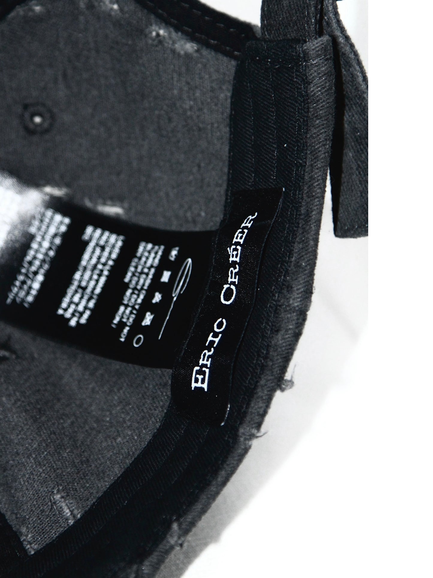 -CØUDR- WAX COATED DESTROYED CAP -