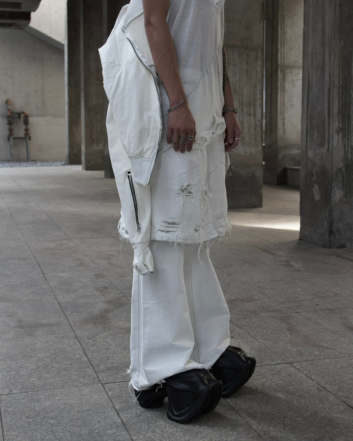 PRENEX - WAXED COATED DOUBLÉ DENIM SKIRT PANTS- WHITE