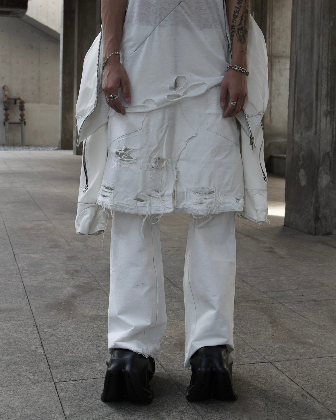 PRENEX - WAXED COATED DOUBLÉ DENIM SKIRT PANTS- WHITE